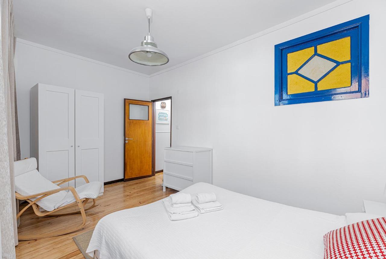 A Lodge In Blue Aveiro Bagian luar foto