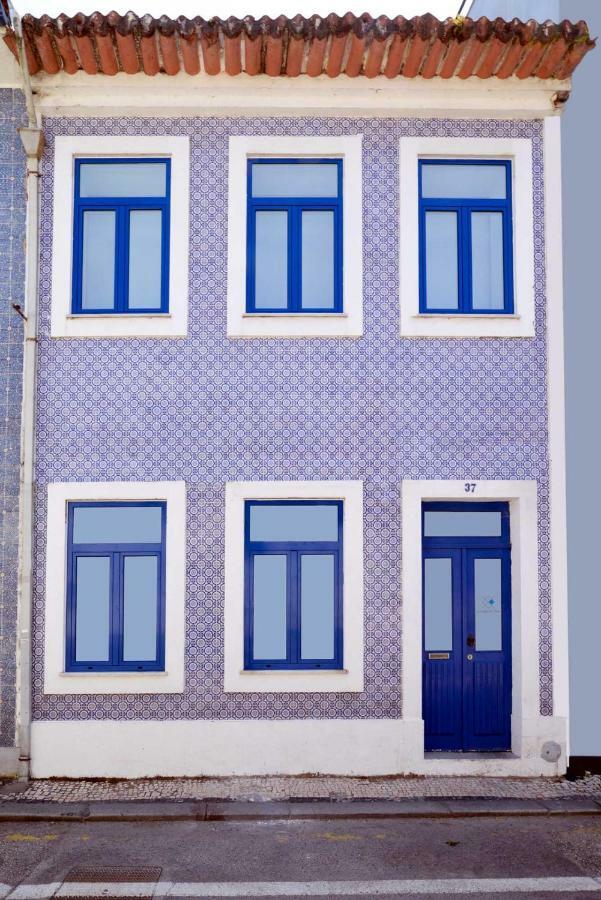 A Lodge In Blue Aveiro Bagian luar foto